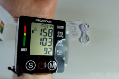 EM-Reviews_BROADCARE_Tensiometro_de_Muñeca_Electrico_7