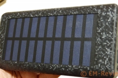 EM-Reviews_Cargador_Solar_24000_mAh_Bateria_Externa_powerbank5428