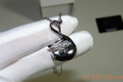 EM-Reviews_Collar_Princesa_Cisne_Lady_Colour3411