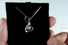 EM-Reviews_Dancing_Heart_Beso_de_Cisne_Collar_Mujer3885