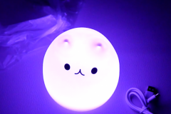 EM-Reviews_Lampara-Led RGB_Gato-Silicona0977