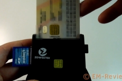 EM-Review_Lector_de_DNI_Electronico_Multitarjeta_Zoweetek4700