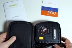 EM-Reviews_Mini Compresor de aire portátil Suaoki.avi_snapshot_01.43_[2017.09.14_03.10.02]