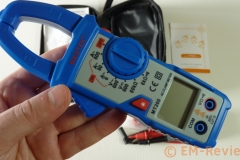 EM-Reviews_Multimetro_Digital_pinza_amperimetrica_AIDBUCKS4979