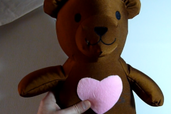 EM-Reviews_Oso_Almohada1123
