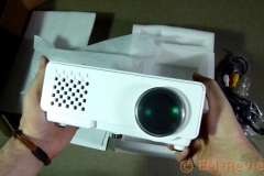 EM-Reviews_Proyector_Mini_LED_portátil3196