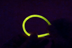 EM-Reviews_Pulseras_fluorescentes0650
