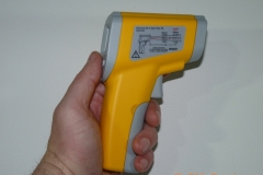 EM-Reviews_Tacklife_IT-T03_Termometro_infrarrojo_digital_Laser0014